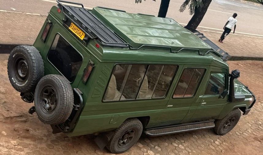 Extended Land Cruiser — Economy Eco Sedan